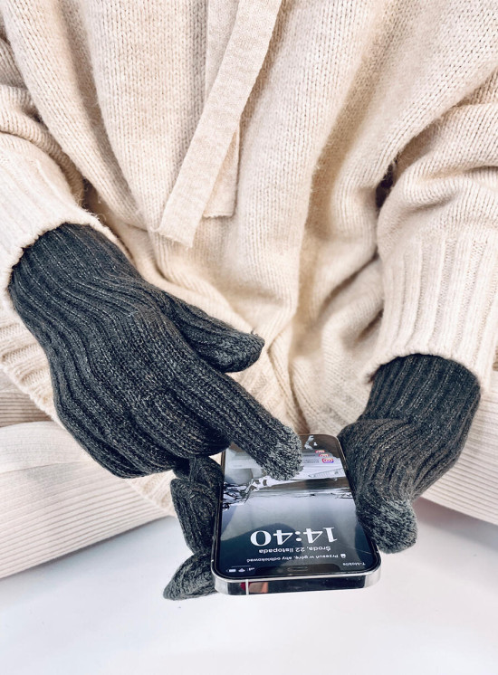 Warm women's gloves dark grey