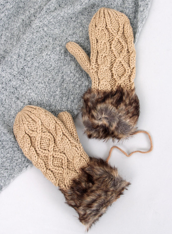 Beige mittens with knitted pattern