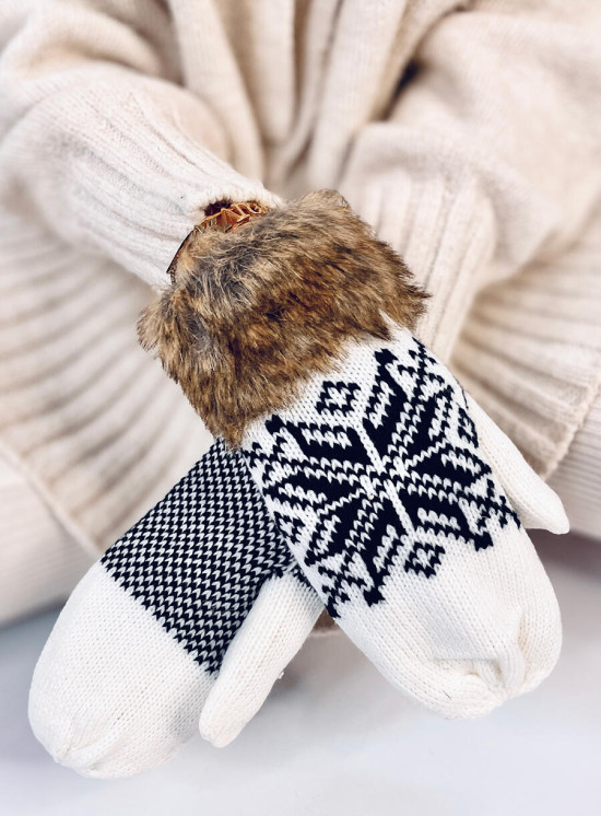 White gloves with faux fur