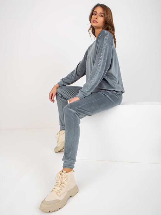 Women's Velour Set with Application