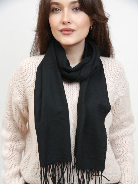 Basic women's scarf black