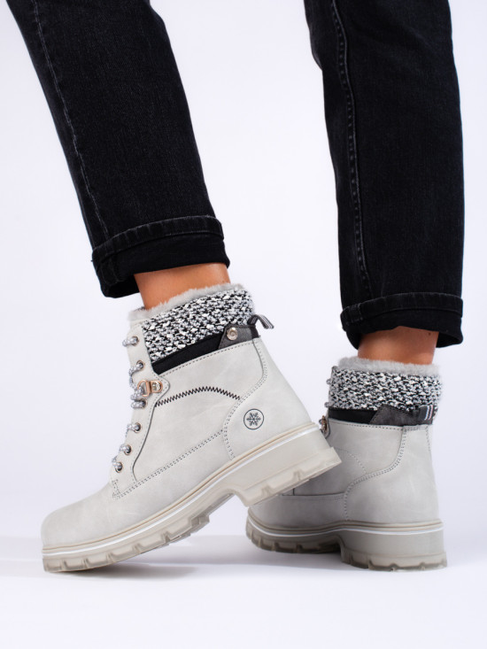 Grey insulated lace-up boots