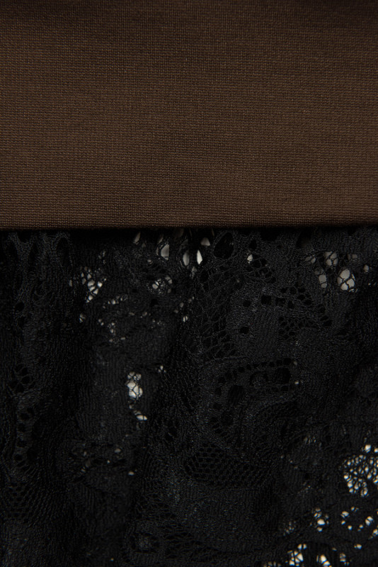 Brown sweatshirt dress with lace