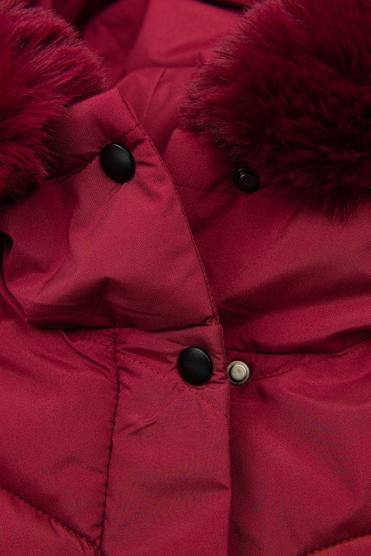 Wine red winter jacket shaped for wider hips