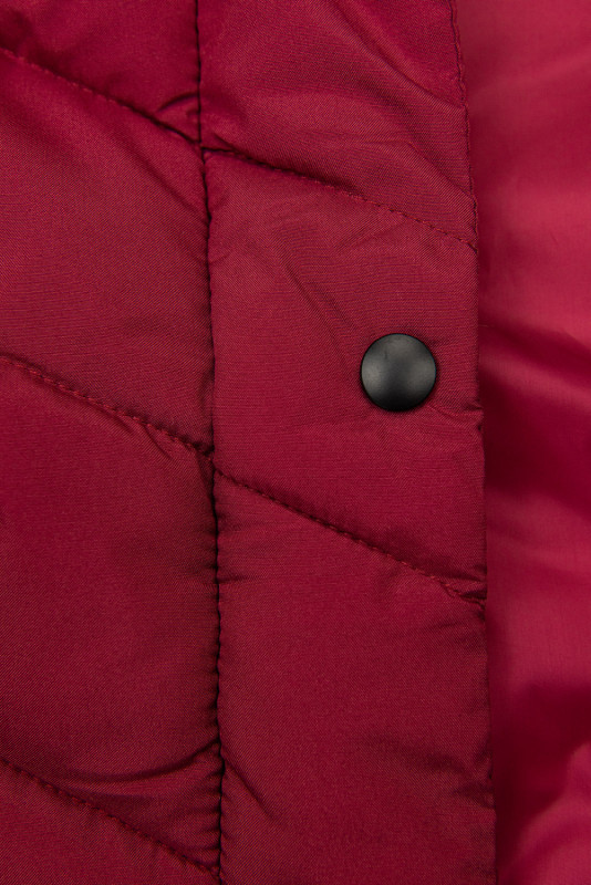 Wine red winter jacket shaped for wider hips