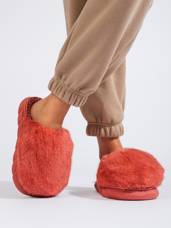 Coral red fur slippers on a thick sole