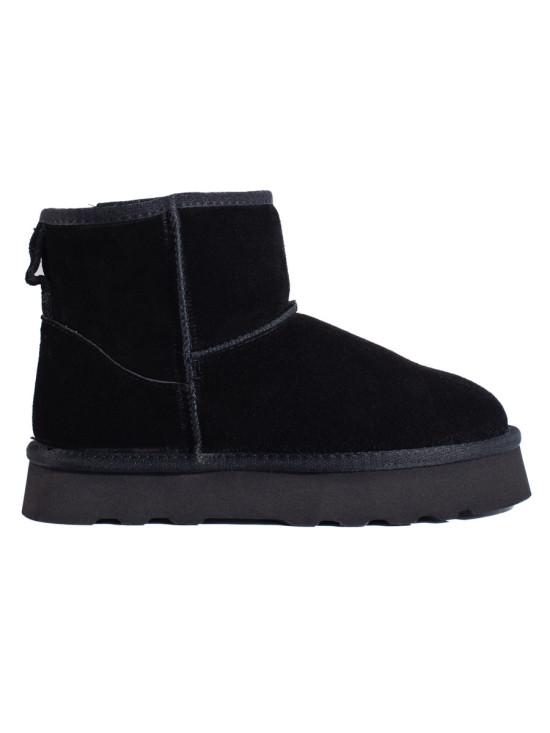 Women's suede snow boots on a platform black