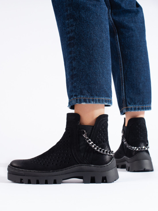 Black low suede boots with chain
