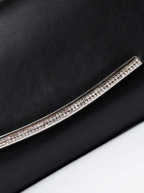 Elegant Black Handbag with Chain