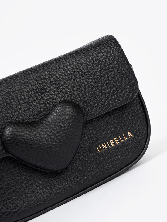 Elegant Black Handbag with Decorative Closure