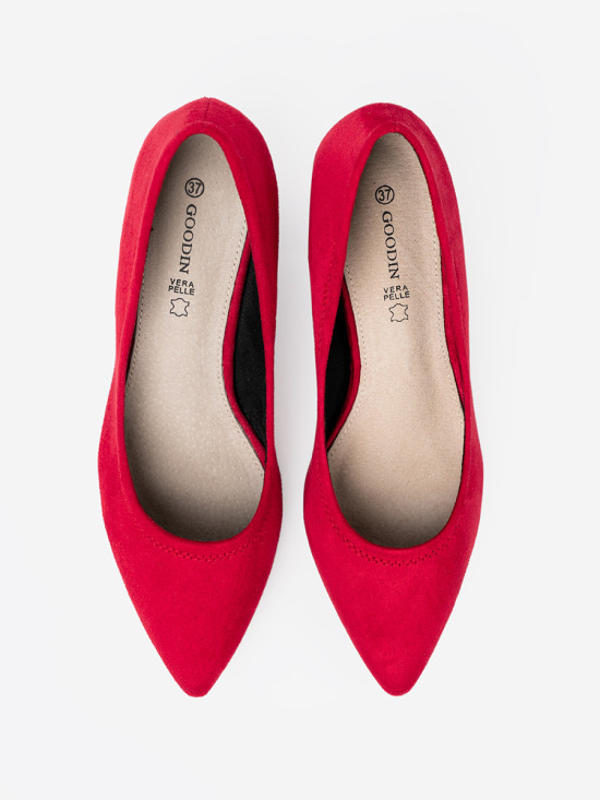 Elegant Heels with Decorative Block Heel