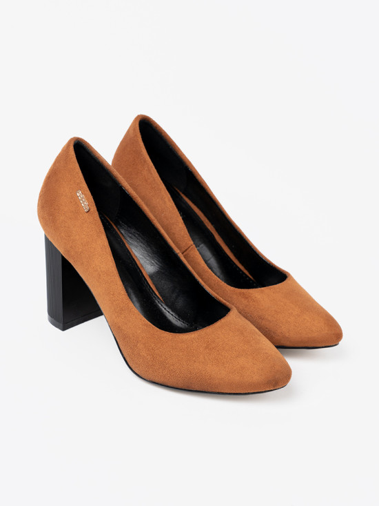 Light Brown Pumps on Black Heel