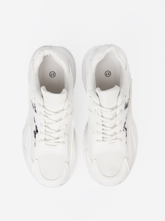 White Sport Shoes with Decorative Accent