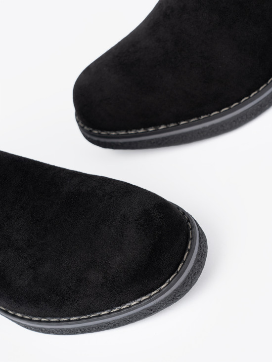 Simple Black Ankle Boots on Comfortable Heel