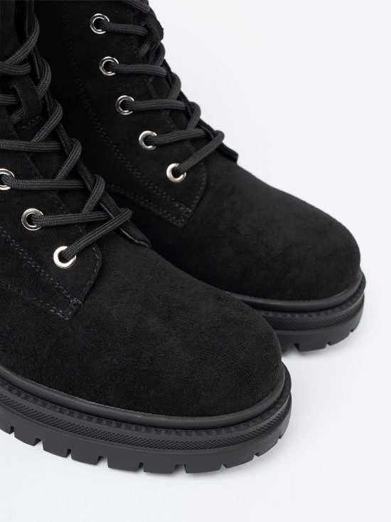 Elegant Black Workers with Shimmering Crystals