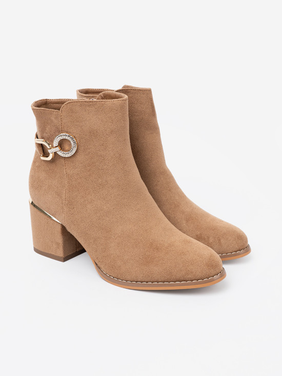 Stylish ankle boots in light brown with golden details