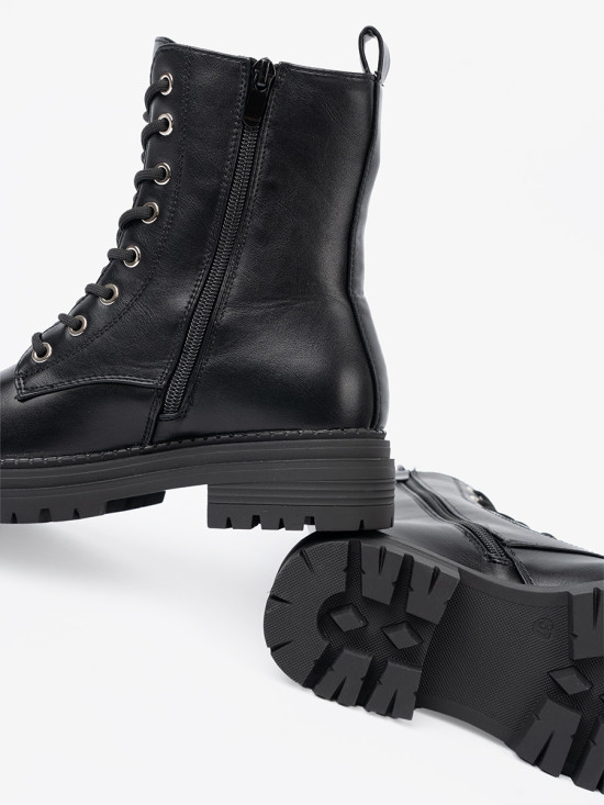 Stylish Black Workers with Metal Detail
