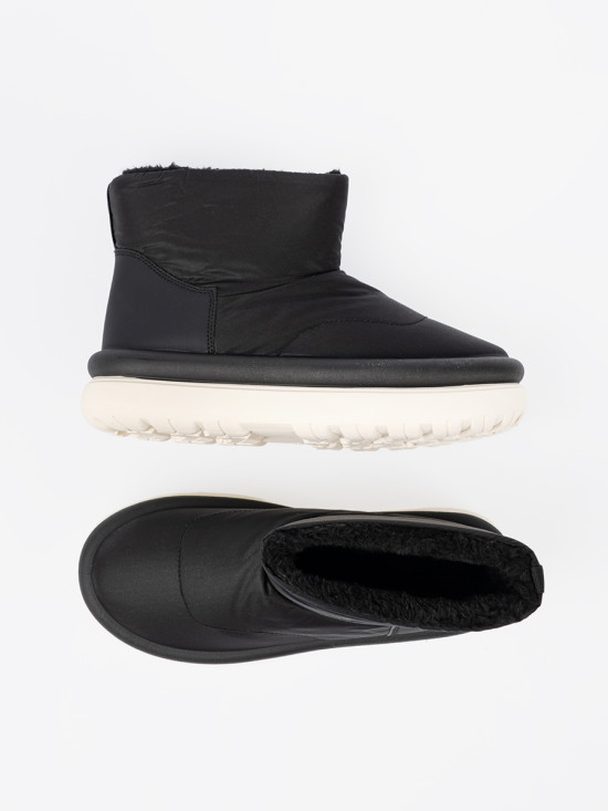 Waterproof Black Snow Boots with Fur Lining