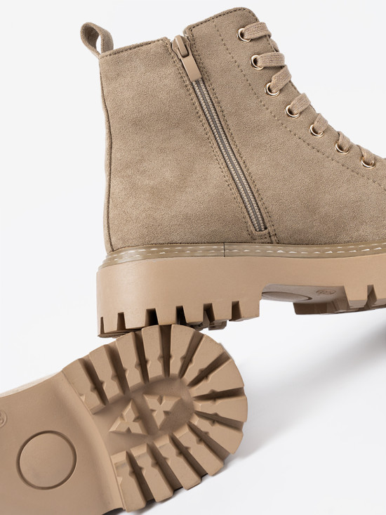 Beige Ankle Boots with Heart and Thick Sole