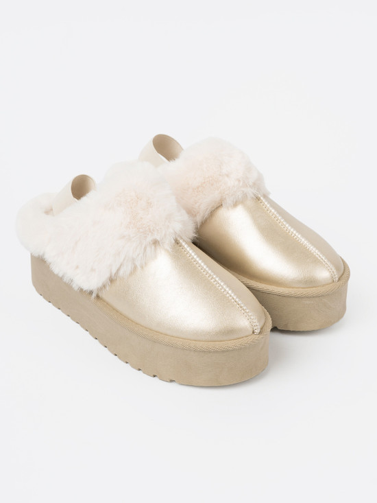 Golden Snow Boots with White Fur