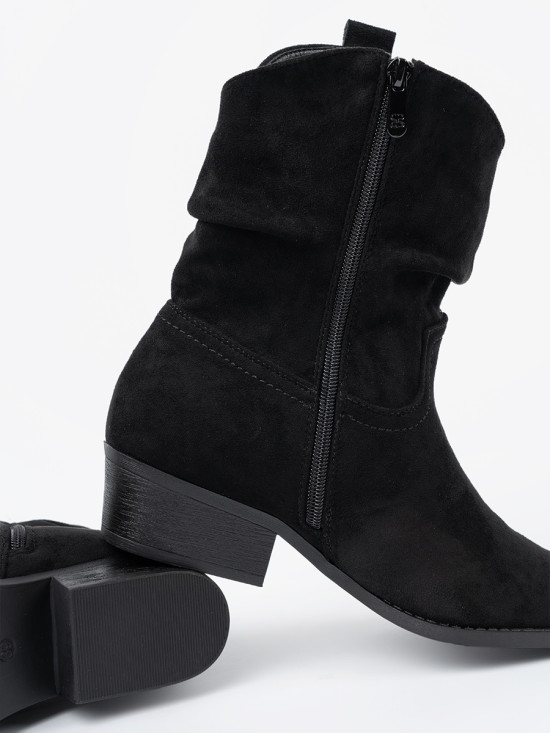 Black Ankle Boots with Classic Cut