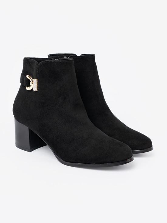Stylish Black Ankle Boots with Elegant Embellishment
