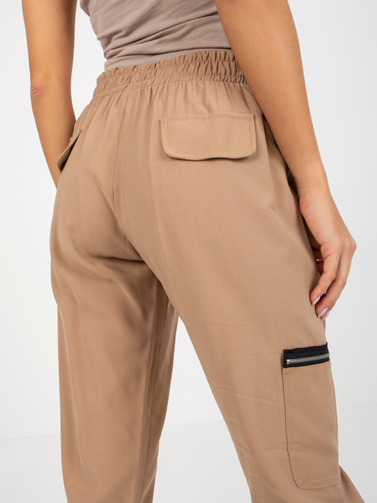 Beige Cargo Sweatpants with Pockets ZULUNA