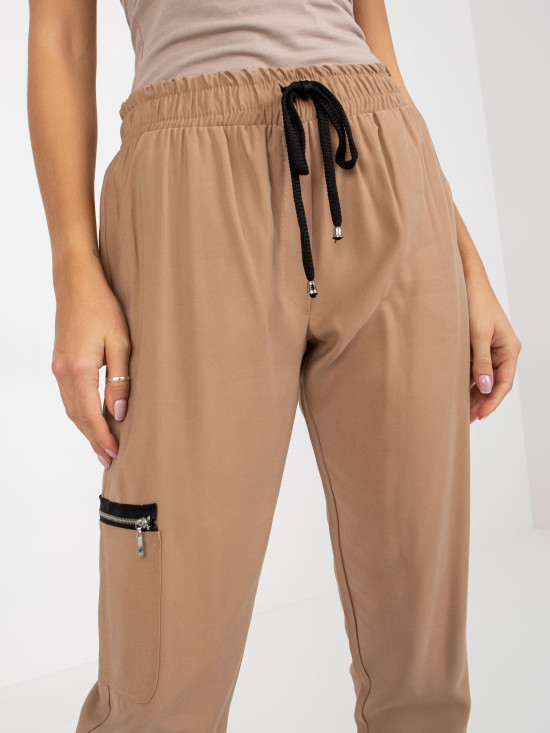 Beige Cargo Sweatpants with Pockets ZULUNA