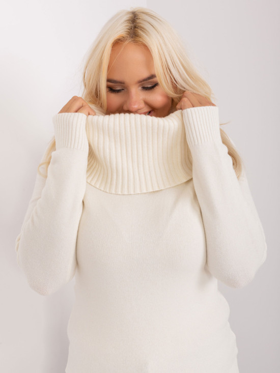 Cream Plus Size Sweater with Ribbed Cuffs