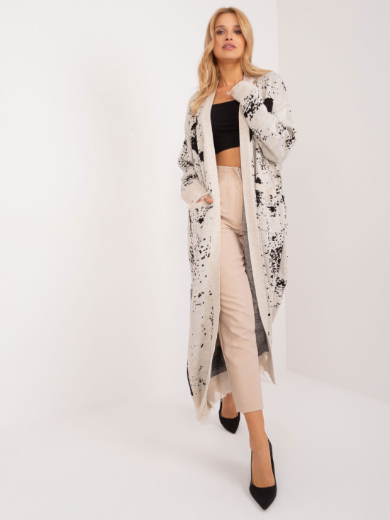 Stylish Cardigan in Light Beige