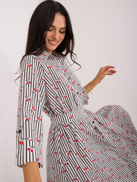 Elegant Flared Dress with 3/4 Sleeves