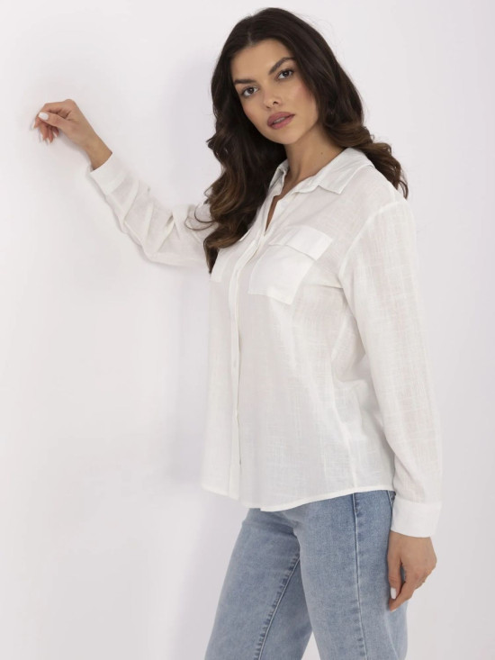 Elegant ecru long-sleeve shirt