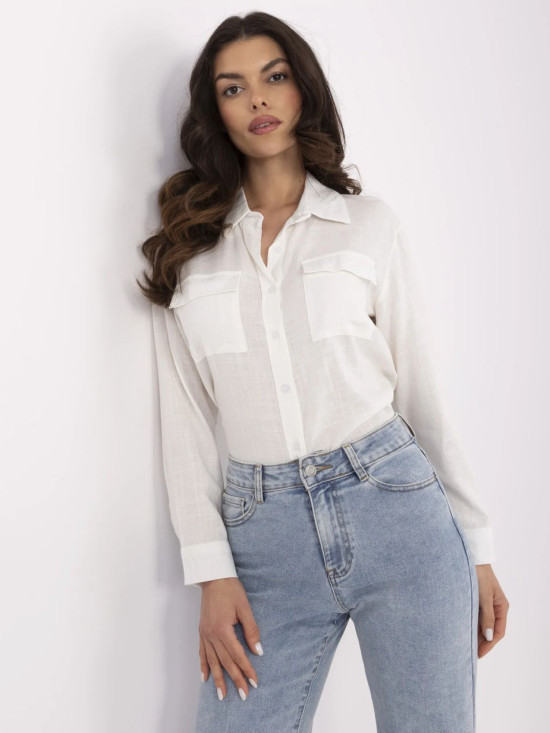 Elegant ecru long-sleeve shirt