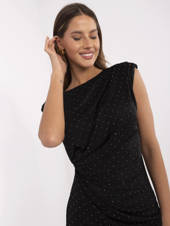 Elegant Midi Dress with Application
