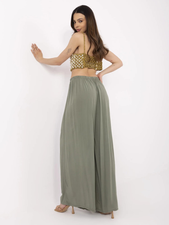 Stylish khaki pants with high waist