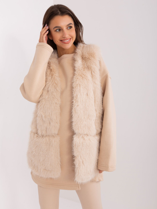 Beige faux fur vest with lining