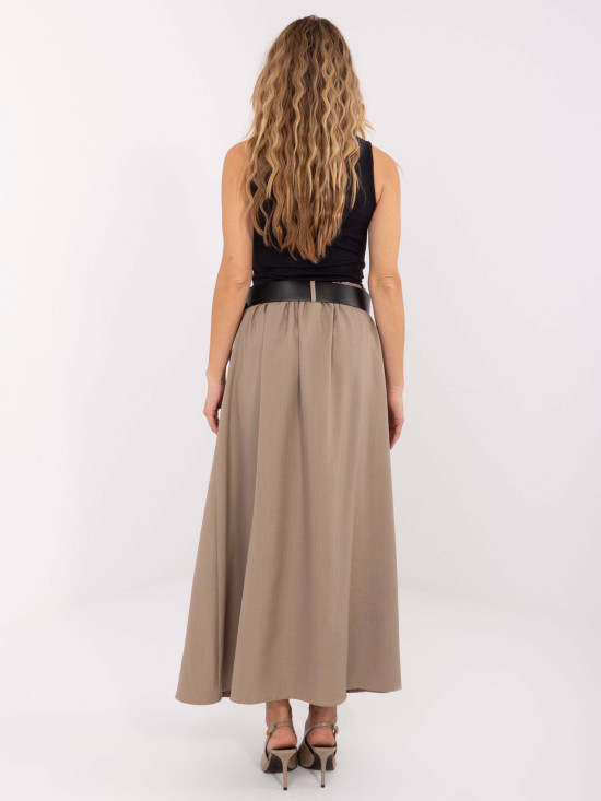 Beige maxi skirt with belt and pockets
