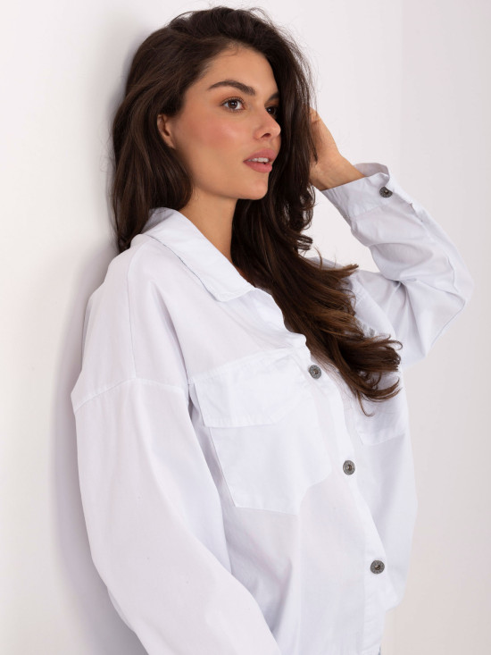 White cotton shirt with pockets