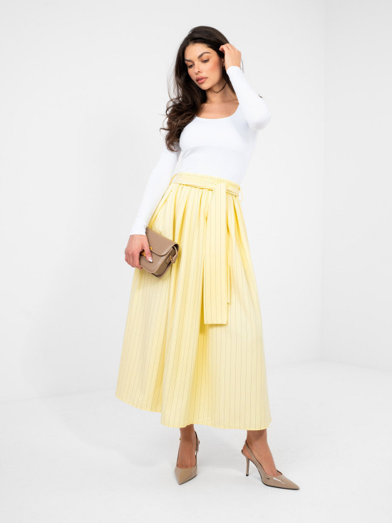 White long sleeve blouse with lining