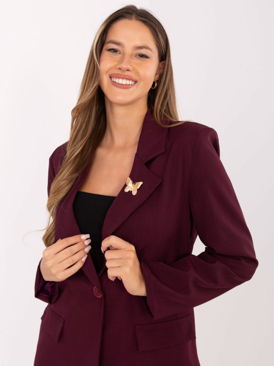 Elegant burgundy blazer with lining and brooch