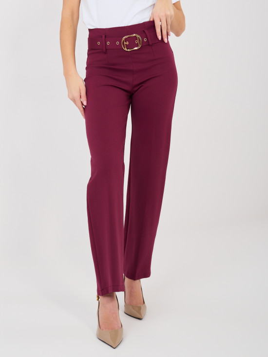 Elegant red straight-leg trousers with high waist and belt