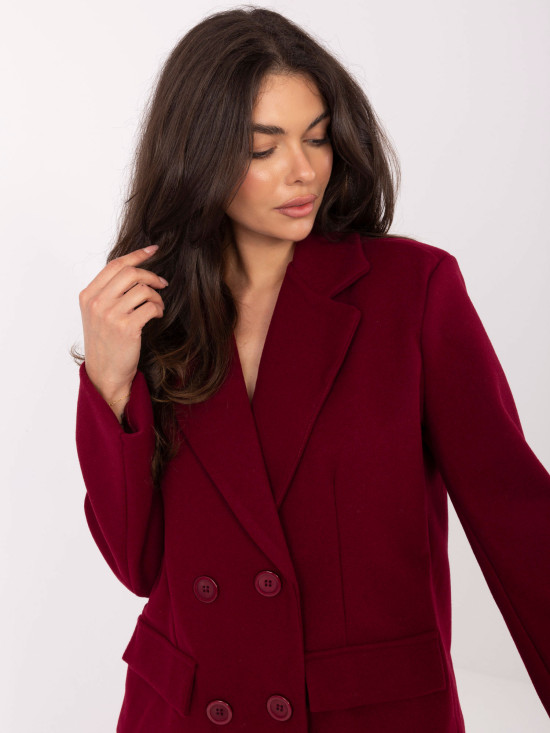Elegant short coat in burgundy