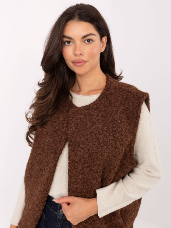 Brown knitted vest with pockets