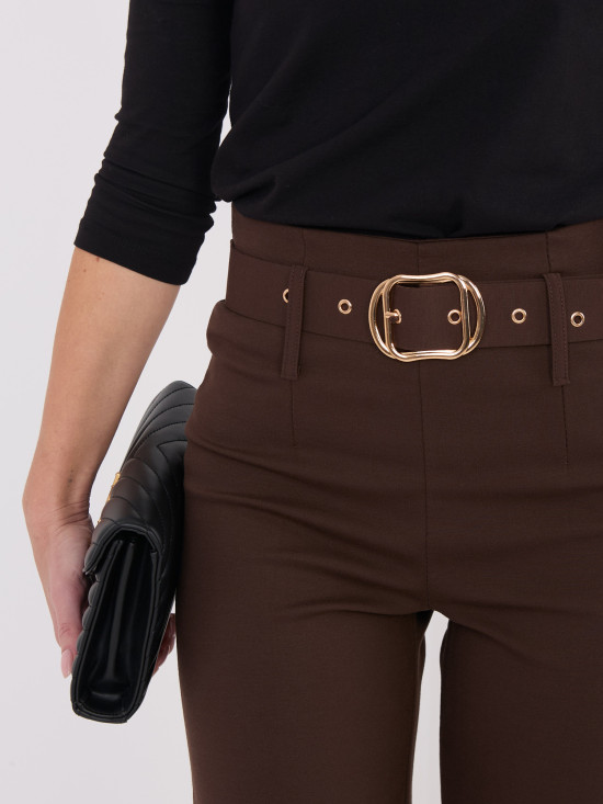 Elegant brown straight-leg trousers with belt and high waist