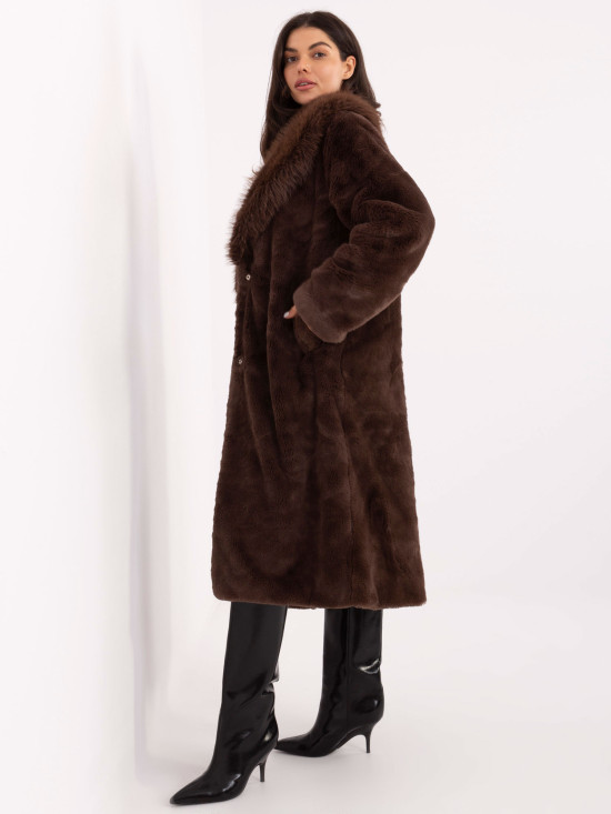 Long elegant brown coat with lining