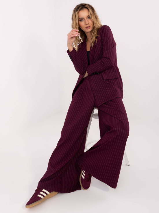 Elegant burgundy striped blazer