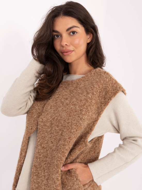 Brown knitted vest with pockets