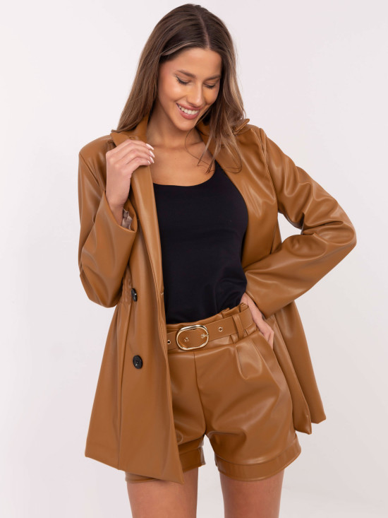 Elegant brown faux leather shorts with belt