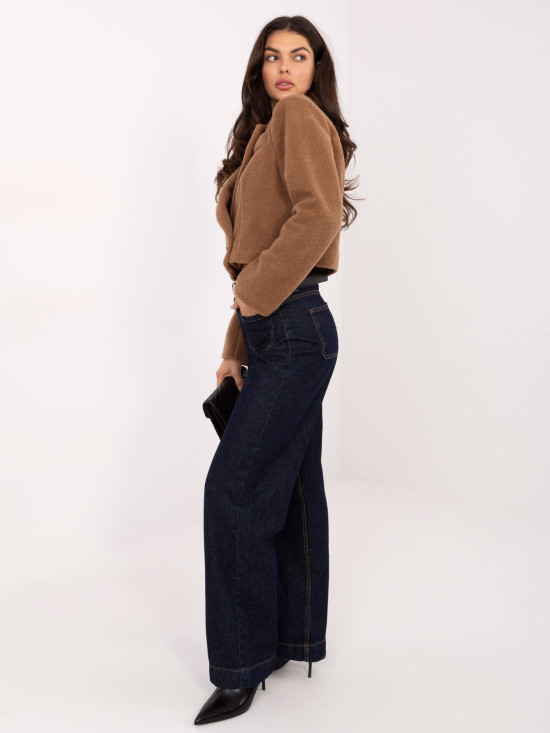 Short elegant camel coat