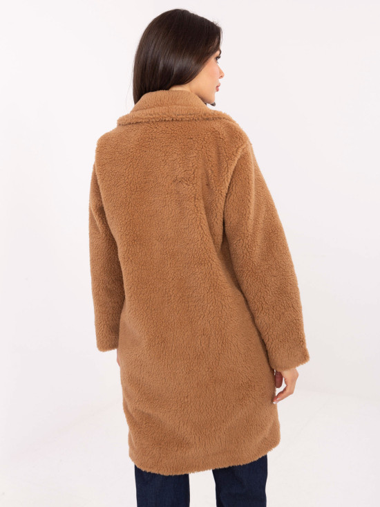 Stylish camel coat with lining
